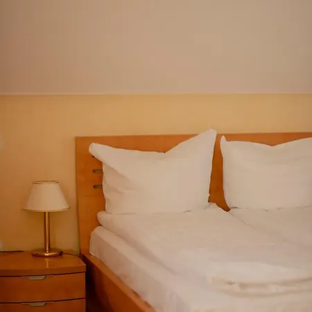 Stube Und Hotel *