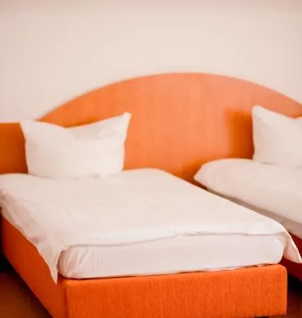 Hotel Stube Und *